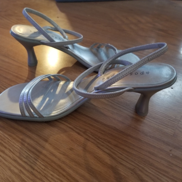 Apostrophe Shoes - Aposteophe Silver heel